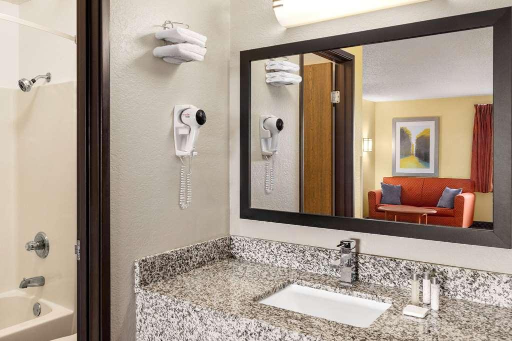 Baymont By Wyndham Hotel 2*