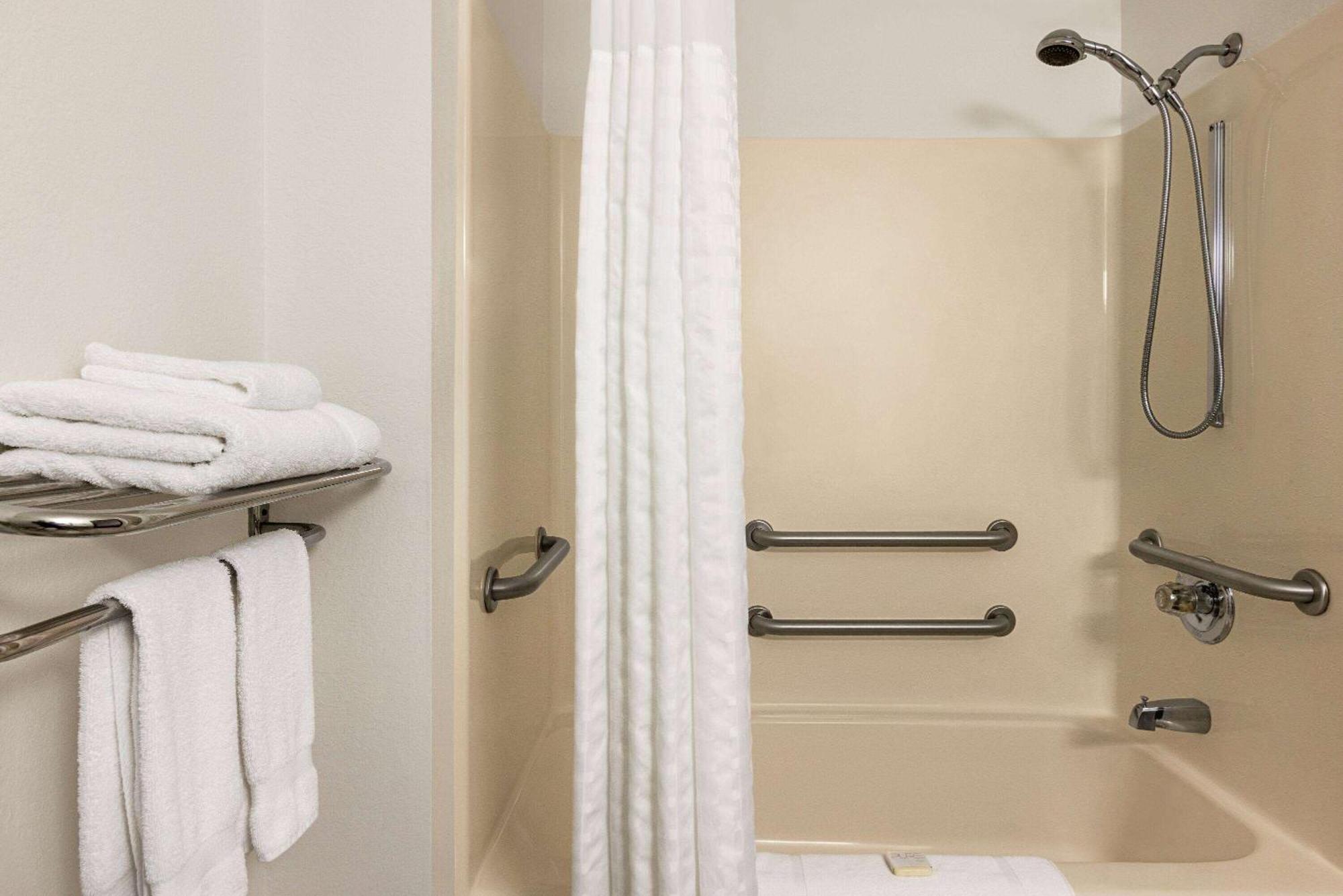 Baymont By Wyndham 2* Cedar Rapids
