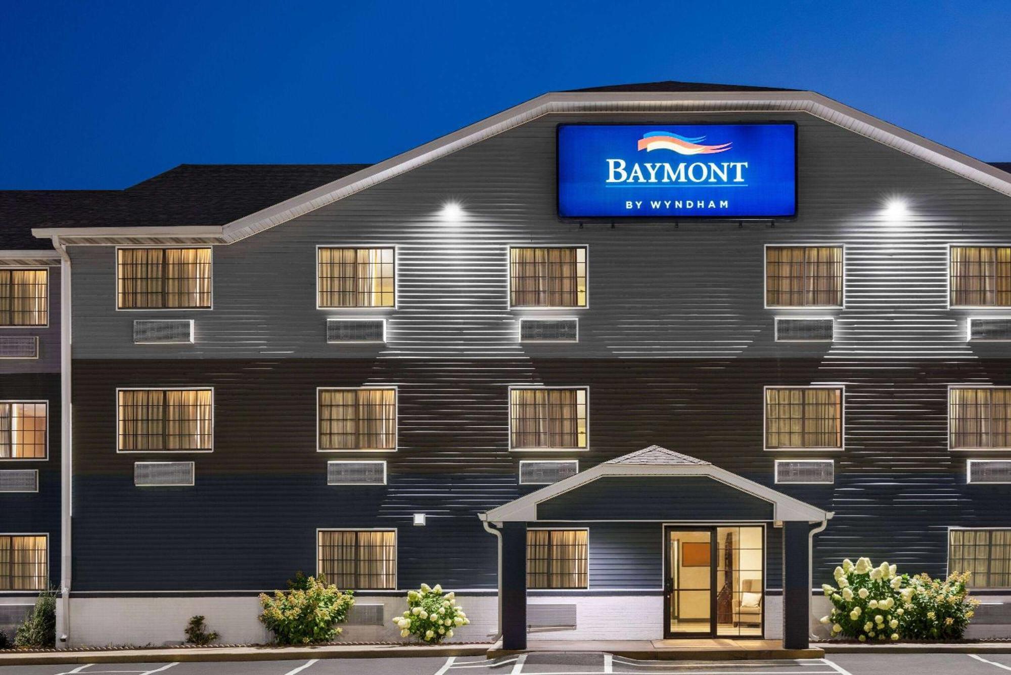 Baymont By Wyndham Hotel Cedar Rapids