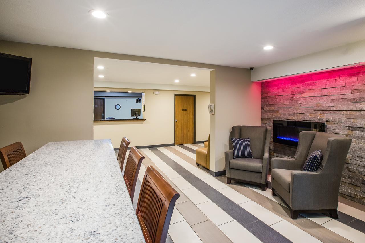 Baymont By Wyndham Hotel