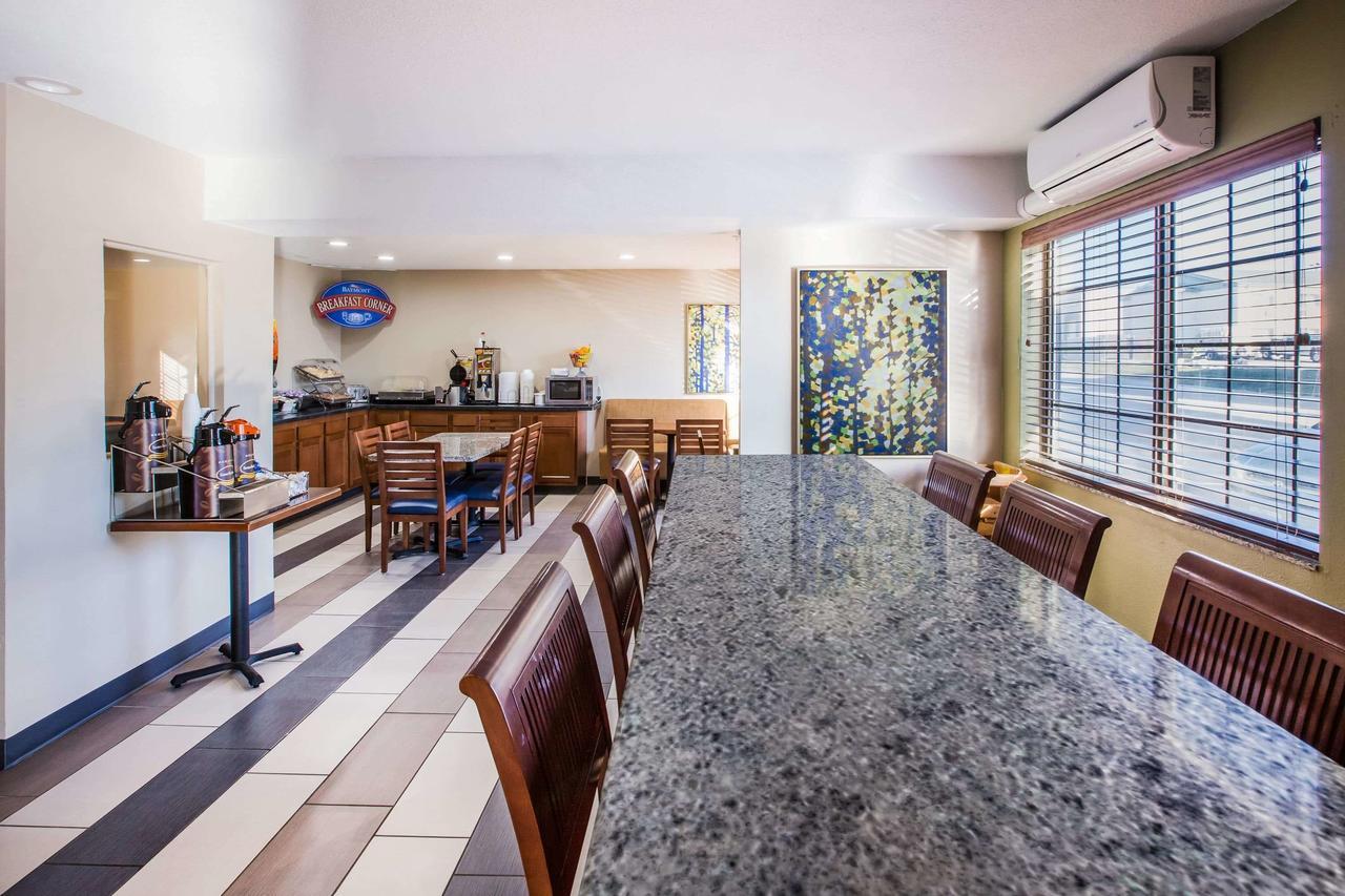 Baymont By Wyndham 2* Cedar Rapids